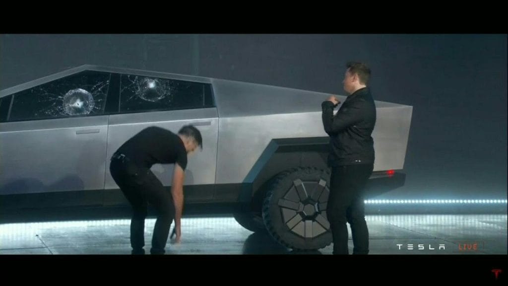 Tesla Cybertruck: Redefiniendo el Concepto de Pick-Up Eléctrica